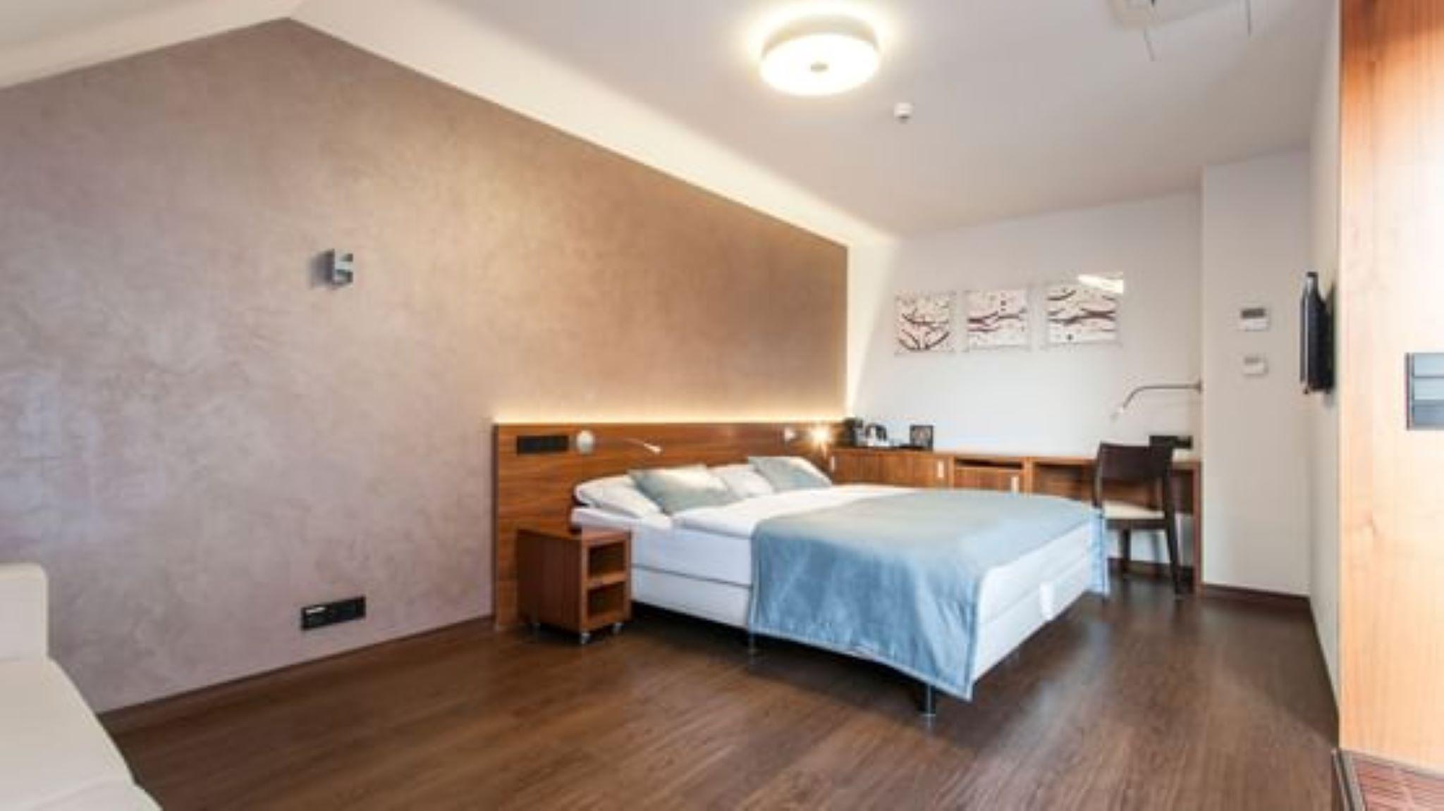 Hotel Carol Прага Екстериор снимка