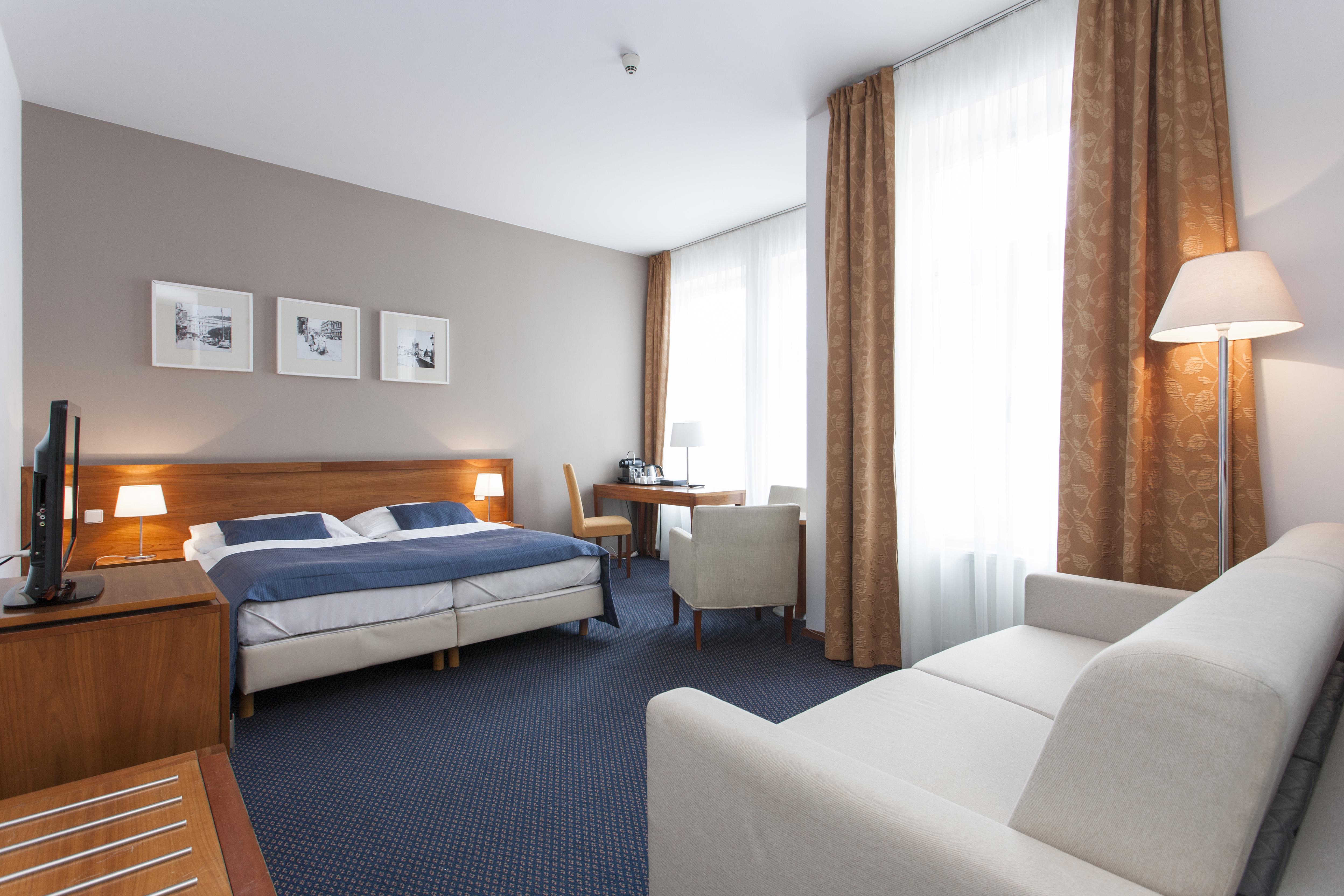 Hotel Carol Прага Екстериор снимка