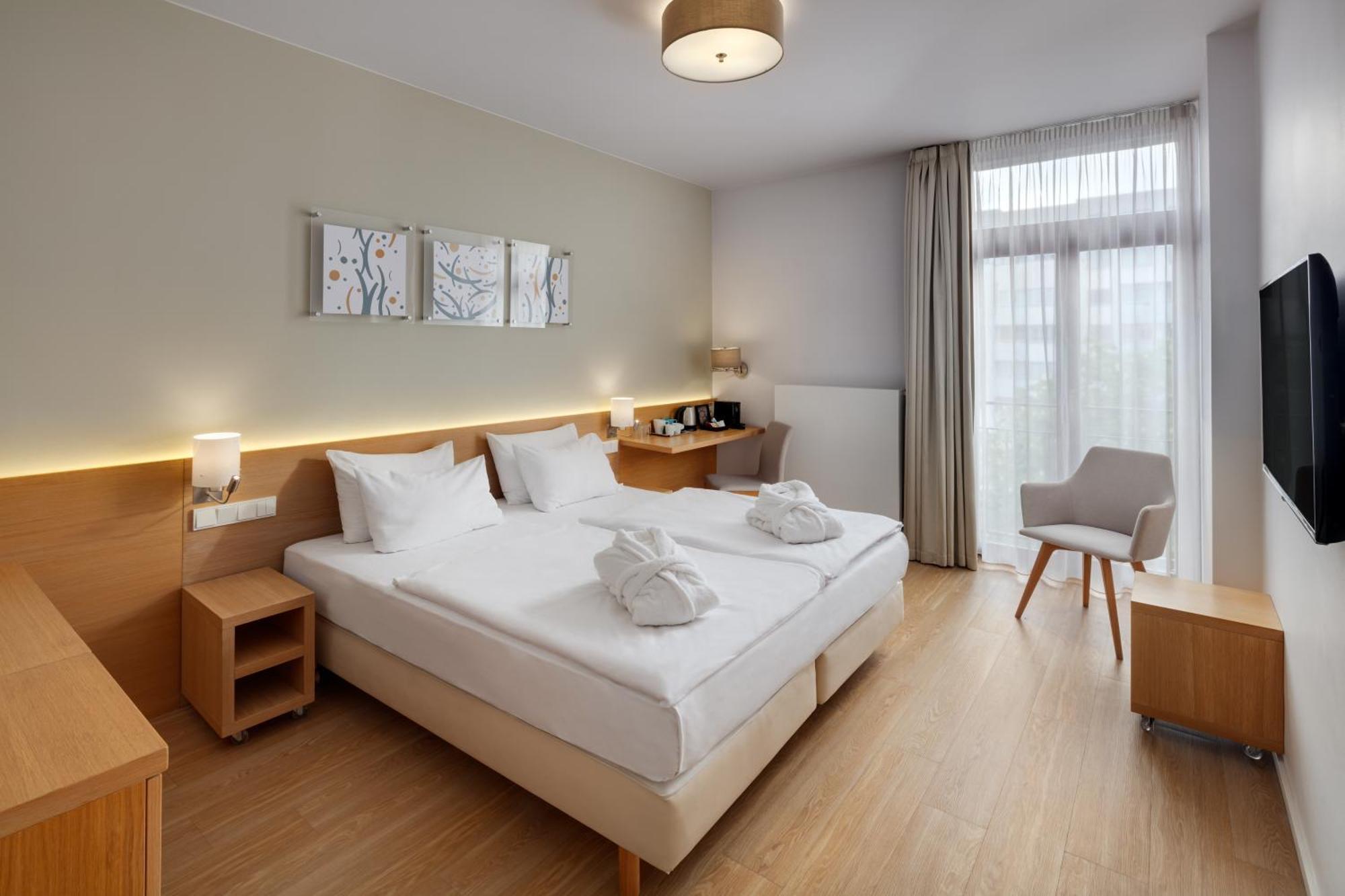 Hotel Carol Прага Екстериор снимка