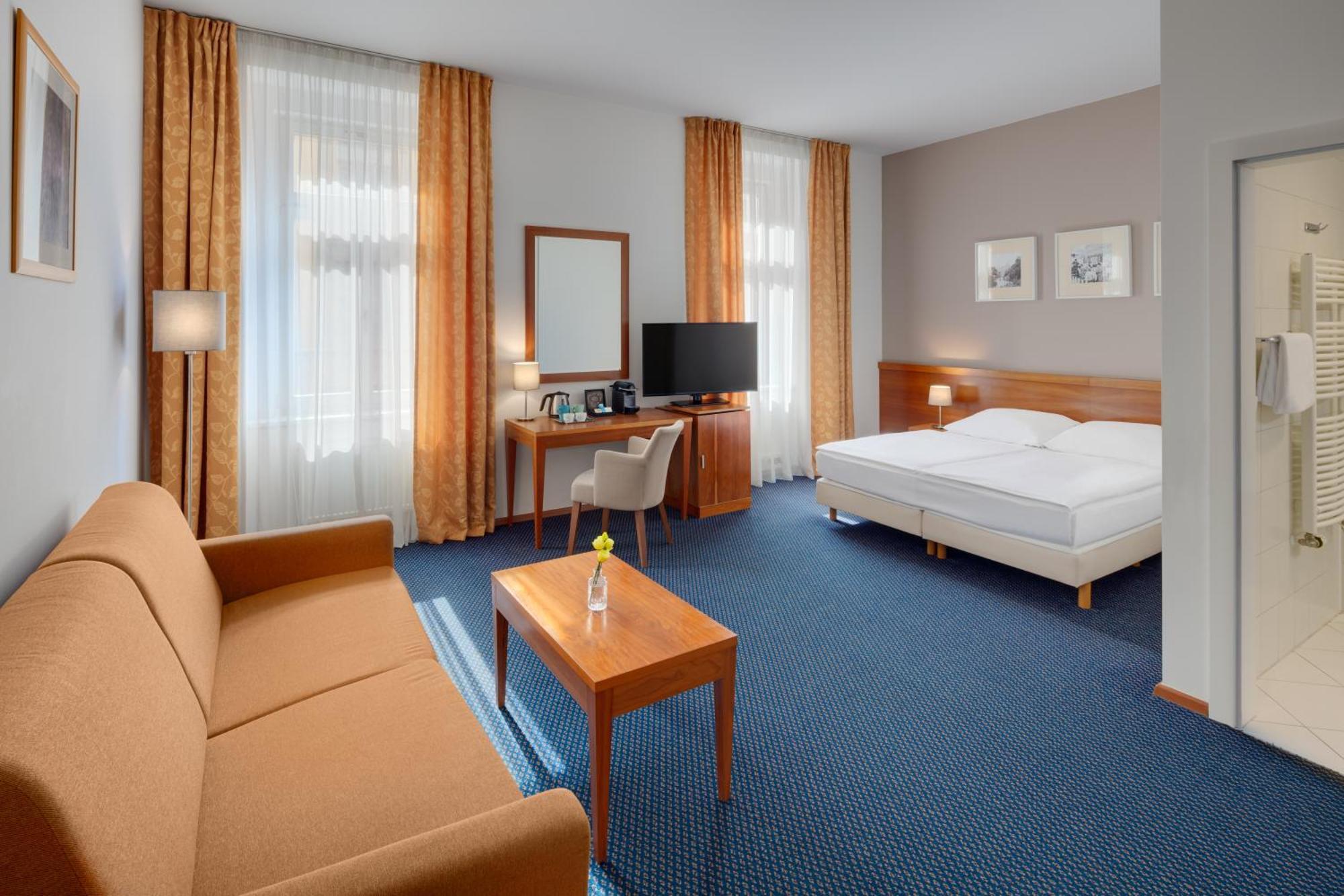 Hotel Carol Прага Екстериор снимка