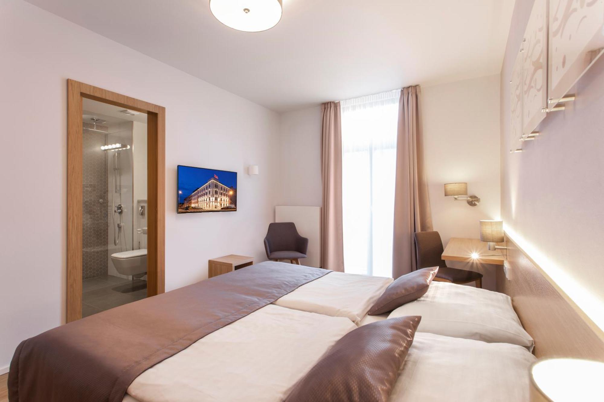 Hotel Carol Прага Екстериор снимка